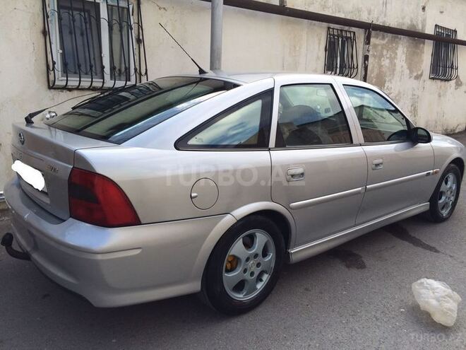 Opel Vectra 2000, 330,000 km - 2.0 l - Bakı