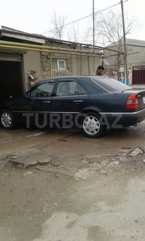 Mercedes C 220 1995, 190,000 km - 2.2 l - Bakı
