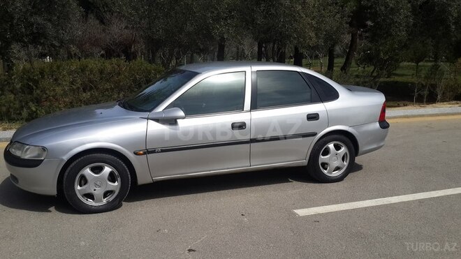 Opel Vectra 1997, 264,000 km - 1.8 l - Bakı