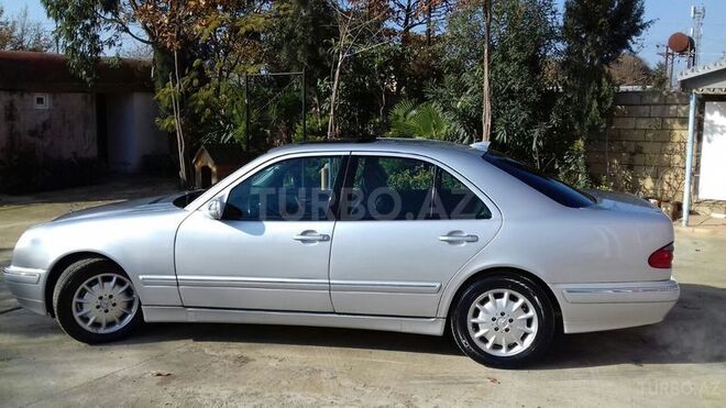 Mercedes E 240 2002, 190,000 km - 2.8 l - Lənkəran