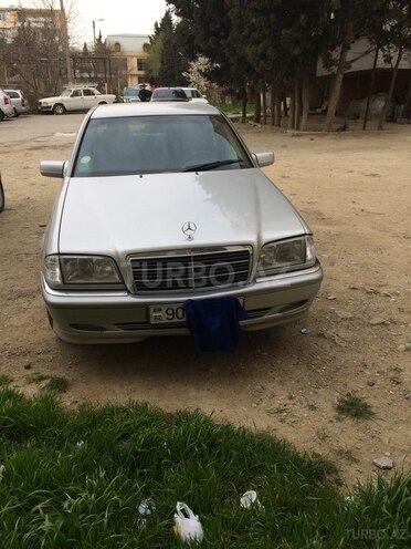 Mercedes C 200 1999, 224,000 km - 2.0 l - Bakı