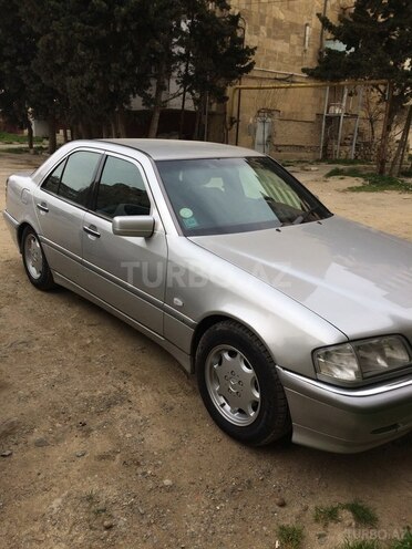 Mercedes C 200 1999, 224,000 km - 2.0 l - Bakı