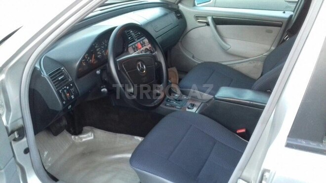 Mercedes C 200 1999, 224,000 km - 2.0 l - Bakı