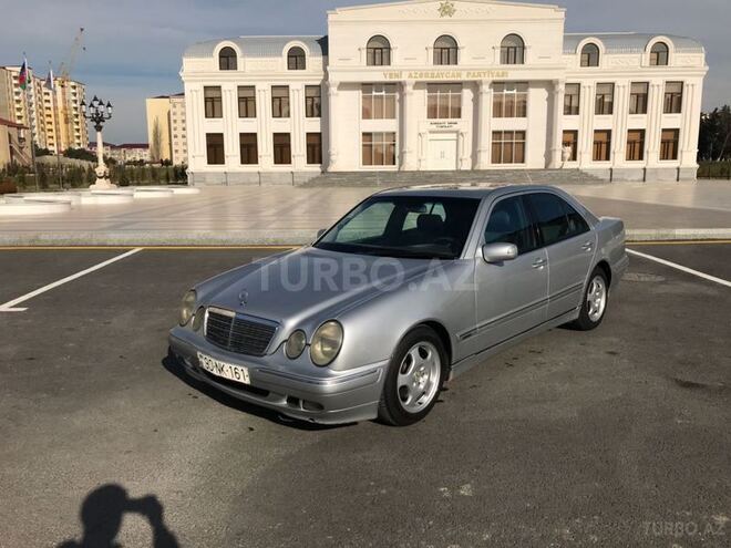 Mercedes E 320 2000, 380,000 km - 3.2 l - Bakı