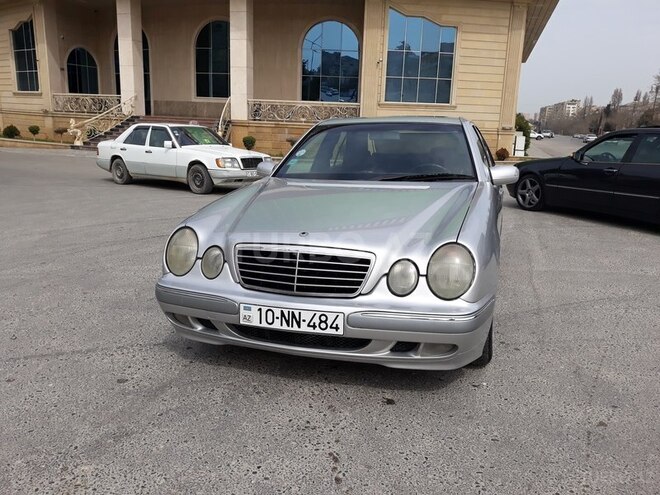 Mercedes E 280 2001, 280,000 km - 2.8 л - Bakı