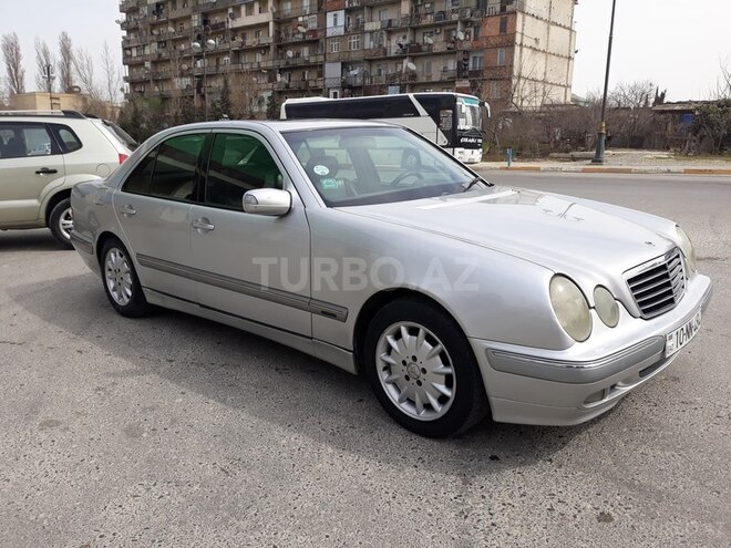 Mercedes E 280 2001, 280,000 km - 2.8 л - Bakı