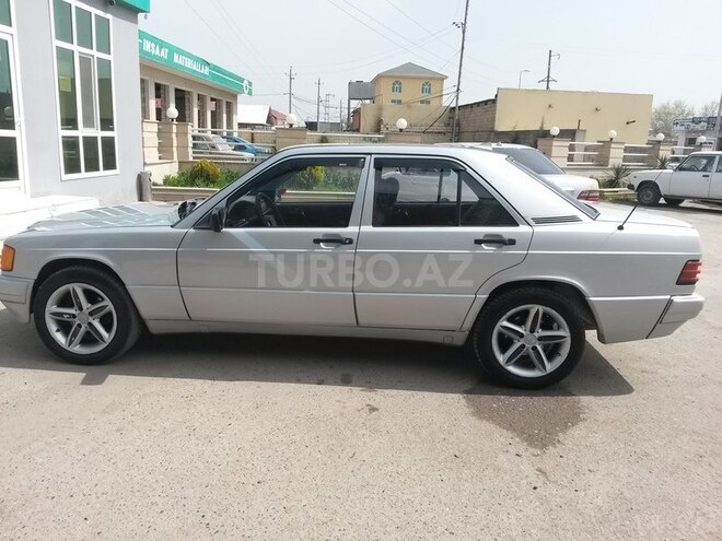 Mercedes 190 1991, 250,000 km - 1.8 l - Sabirabad
