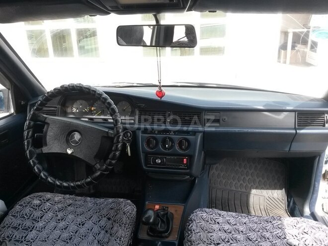 Mercedes 190 1991, 250,000 km - 1.8 l - Sabirabad