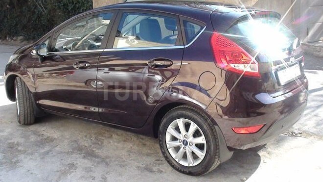 Ford Fiesta 2011, 48,000 km - 1.4 l - Bakı