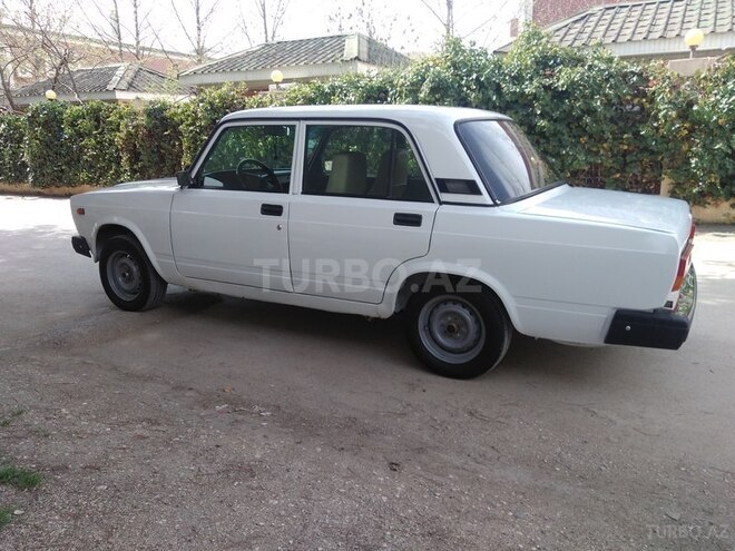 LADA (VAZ) 2107 2003, 200,000 km - 1.6 l - Şirvan