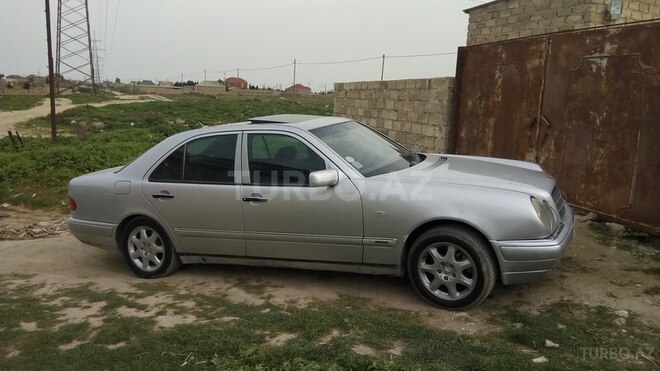 Mercedes E 230 1995, 4,758,566 km - 2.3 л - Bakı