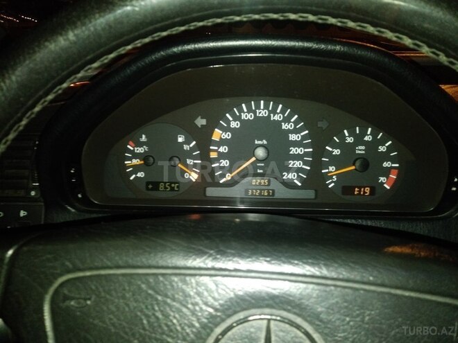 Mercedes C 200 1997, 372,000 km - 2.0 l - Bakı