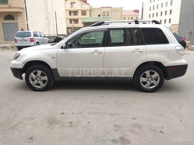 Mitsubishi Outlander 2003, 283,000 km - 2.4 l - Bakı