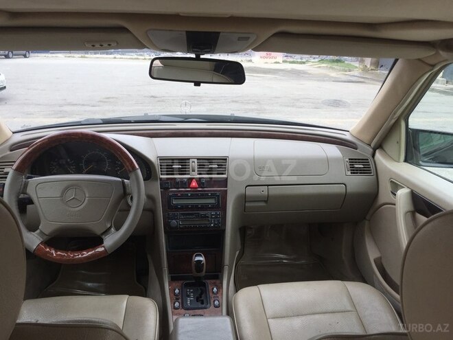 Mercedes C 230 1997, 256,667 km - 2.3 л - Bakı