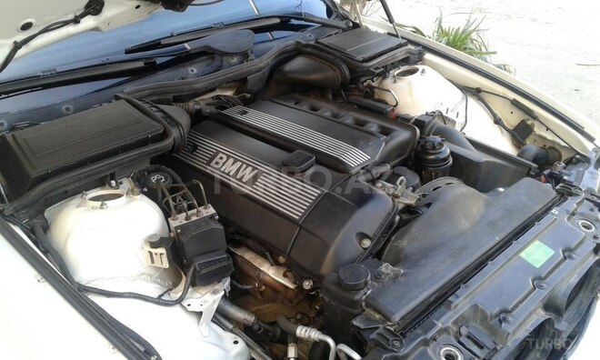 BMW 525 2001, 263,000 km - 2.5 l - Mingəçevir