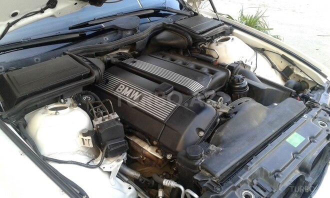 BMW 525 2001, 263,000 km - 2.5 l - Mingəçevir