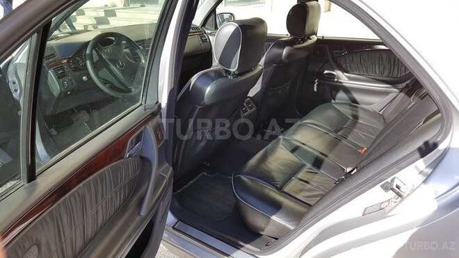 Mercedes E 240 2001, 259,000 km - 2.6 л - Bakı