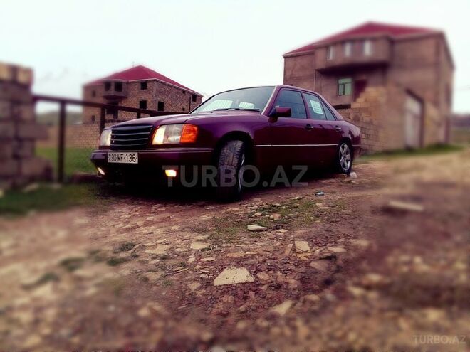 Mercedes E 200 1991, 317,000 km - 2.0 l - Bakı
