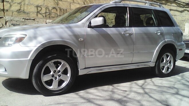 Mitsubishi Outlander 2005, 126,500 km - 2.4 л - Bakı