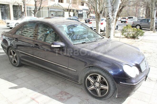 Mercedes C 220 2000, 236,455 km - 2.2 l - Bakı