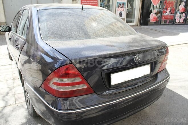 Mercedes C 220 2000, 236,455 km - 2.2 l - Bakı