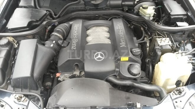 Mercedes E 240 1998, 220,000 km - 2.4 l - Bakı