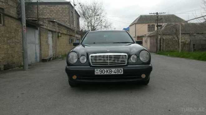 Mercedes E 240 1998, 220,000 km - 2.4 l - Bakı