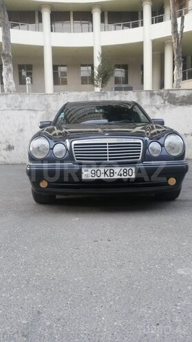 Mercedes E 240 1998, 220,000 km - 2.4 l - Bakı