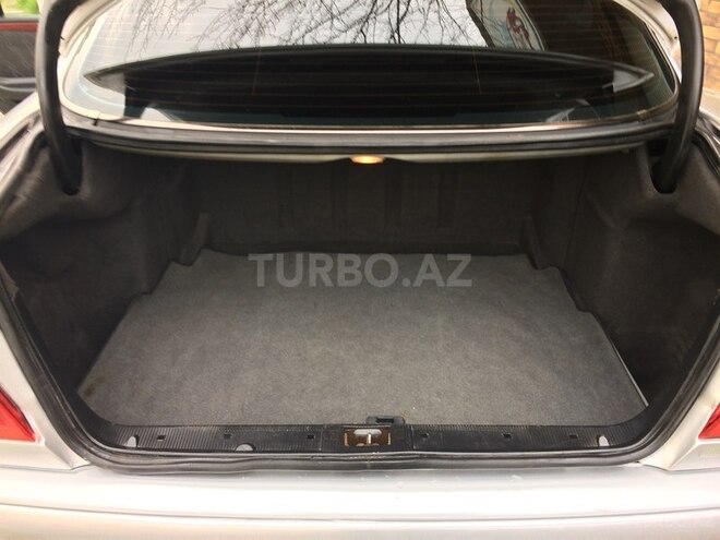Mercedes E 240 1998, 294,000 km - 2.4 l - Bakı