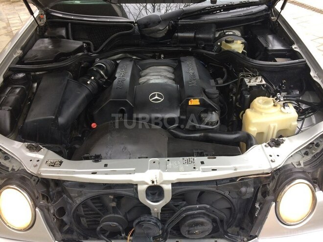 Mercedes E 240 1998, 294,000 km - 2.4 l - Bakı