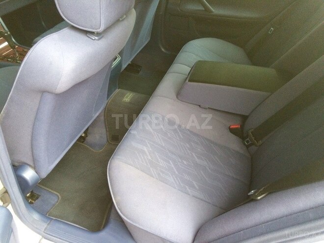 Mercedes C 200 1999, 256,700 km - 2.0 l - Bakı