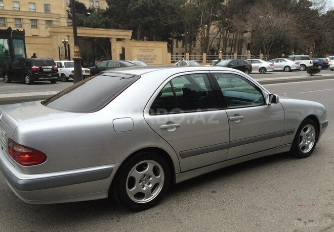 Mercedes C 200 1999, 256,700 km - 2.0 l - Bakı