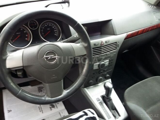 Opel Astra 2005, 192,000 km - 1.6 l - Bakı