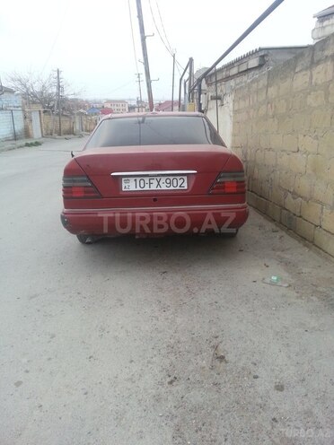 Mercedes E 220 1993, 355,555 km - 2.2 l - Bakı