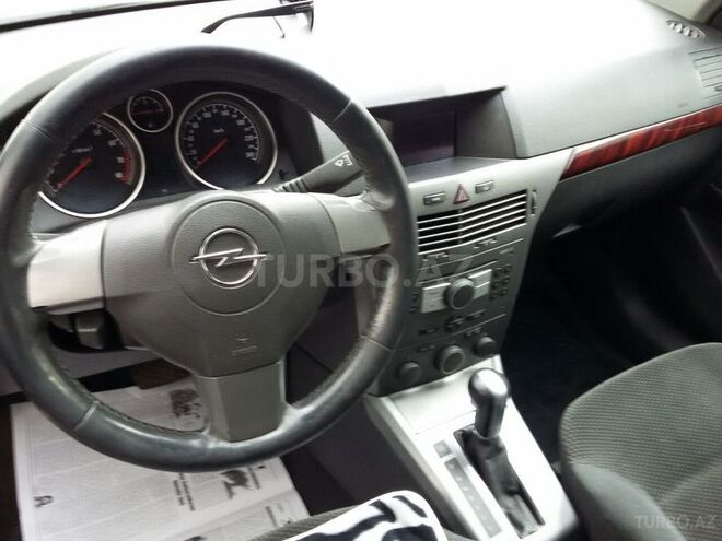 Opel Astra 2005, 182,000 km - 1.6 l - Bakı