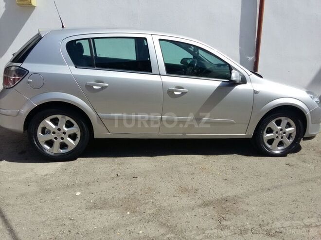 Opel Astra 2005, 182,000 km - 1.6 l - Bakı