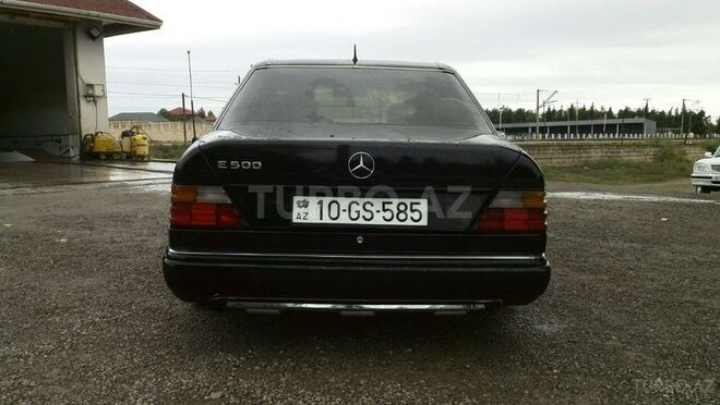 Mercedes E 230 1990, 230,000 km - 2.3 л - Şirvan