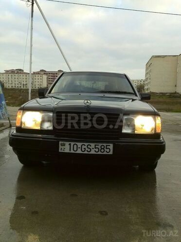 Mercedes E 230 1990, 230,000 km - 2.3 л - Şirvan