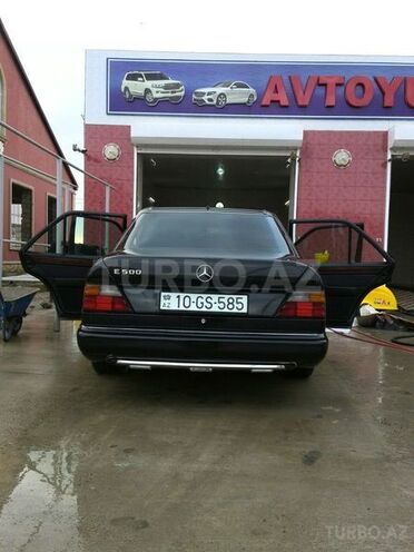 Mercedes E 230 1990, 230,000 km - 2.3 л - Şirvan