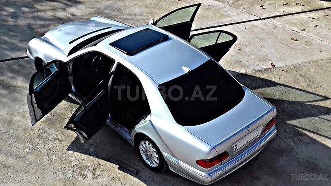 Mercedes E 280 2001, 288,888 km - 2.8 l - Bakı