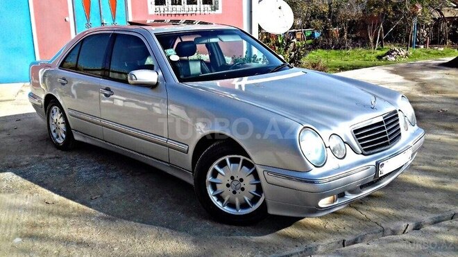 Mercedes E 280 2001, 288,888 km - 2.8 l - Bakı
