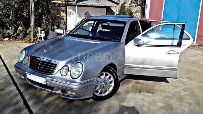 Mercedes E 280 2001, 288,888 km - 2.8 l - Bakı