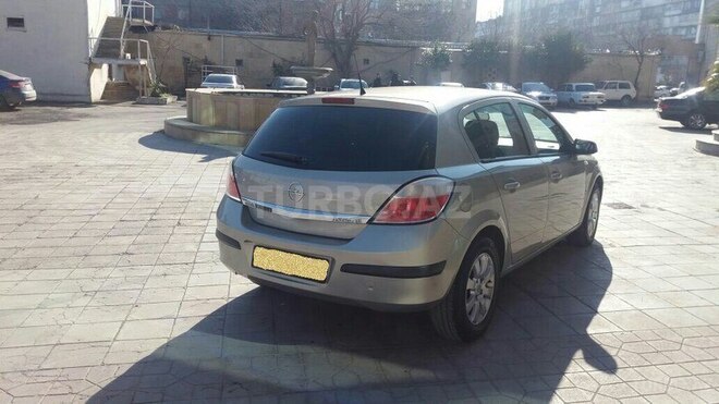 Opel Astra 2005, 208,000 km - 1.8 l - Bakı