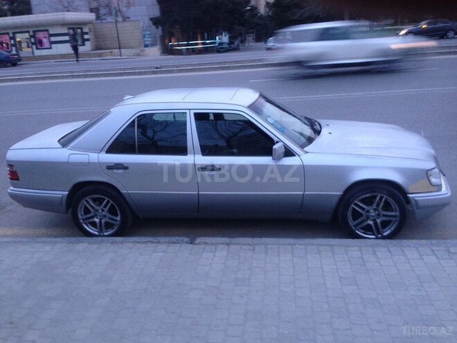 Mercedes E 200 1995, 411,000 km - 2.0 l - Bakı