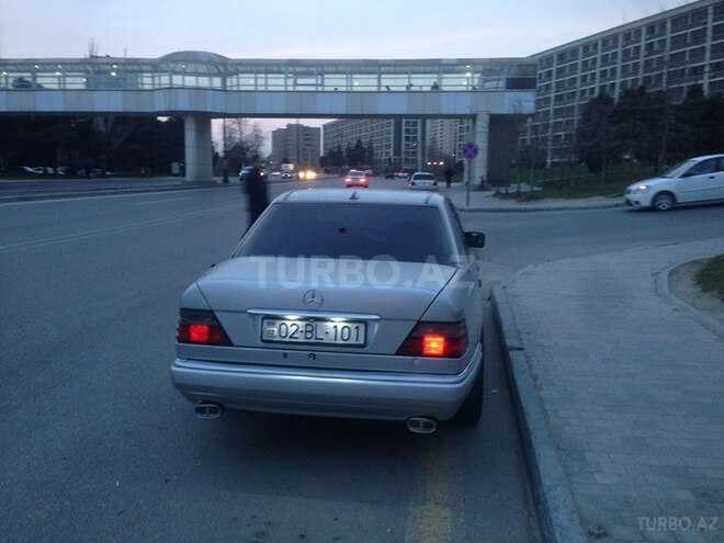 Mercedes E 200 1995, 411,000 km - 2.0 l - Bakı