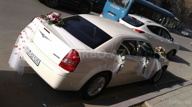 Chrysler 300 2008, 110,000 km - 2.7 l - Gəncə