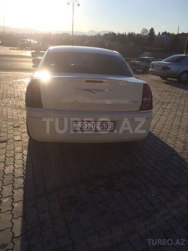Chrysler 300 2008, 110,000 km - 2.7 l - Gəncə