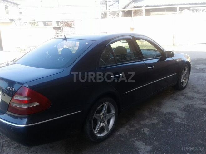 Mercedes E 220 2004, 200,000 km - 2.2 l - Bakı