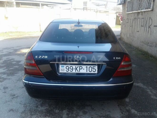 Mercedes E 220 2004, 200,000 km - 2.2 l - Bakı