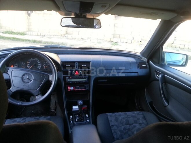 Mercedes C 200 2000, 334,235 km - 2.0 л - Sumqayıt